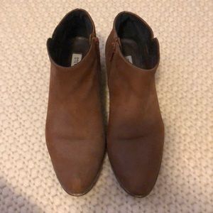 Steve Madden brown booties